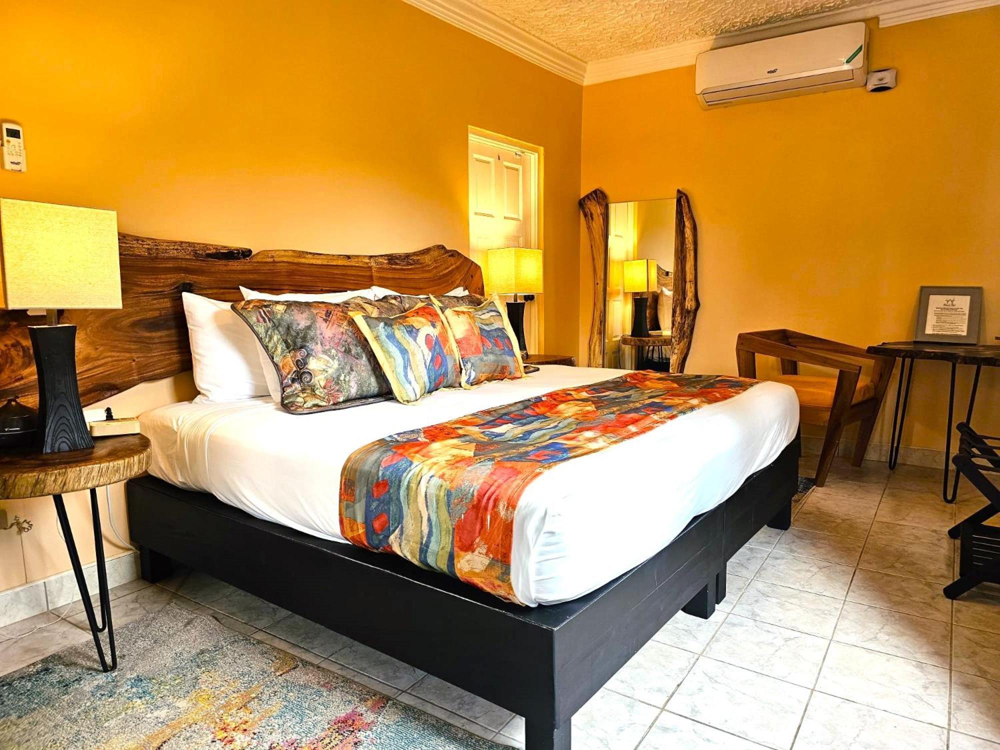 Mais Oui Villa Discovery Bay Eksteriør billede